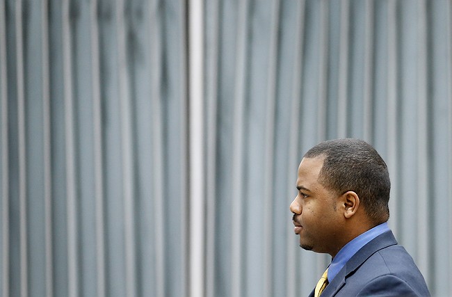 Jury selection nearly complete in Baltimore's Freddie Gray killing trial