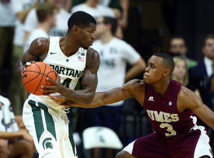 Michigan State in top spot in AP basketball poll