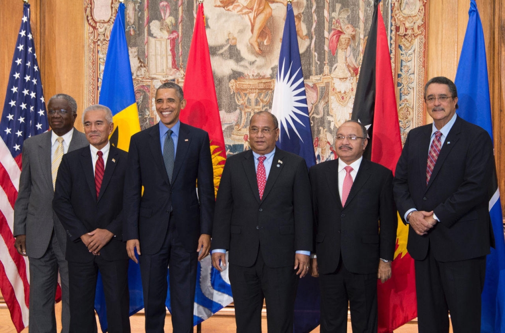 US President Barack Obama poses with Barbados Prime Minister Freundel Stuart, Kiribati President Anote Tong, Mashall Islands President Christopher Loeak, Papua New Guinea Prime Minister Peter O'Neil and St. Lucia P