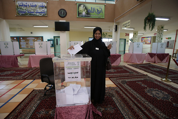 Saudi Arabia women vote