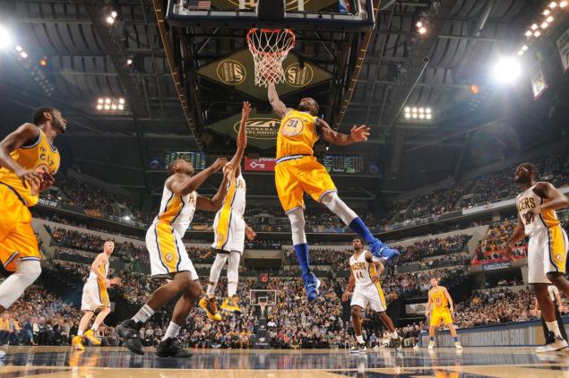 Festus Ezeli takes it to the rack