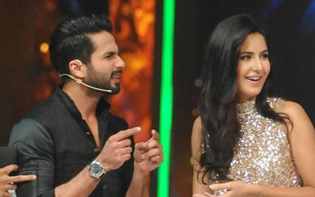 Shahid Kapoor and Katrina Kaif on the sets of Jhalak Dikhhla Jaa Reloaded