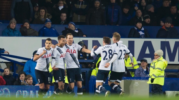 Dele Alli Spurs celebrate