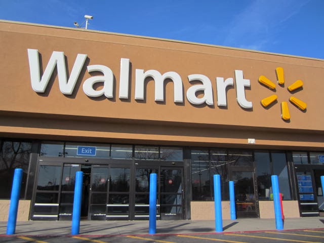 Wal-Mart to close stores including smaller stores in Texas