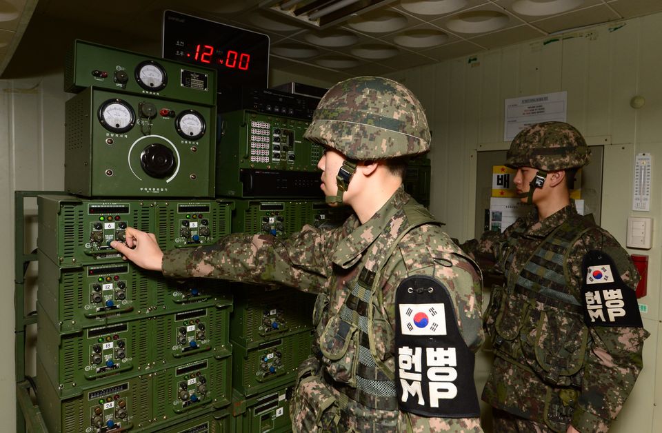 South Korea resumes anti North Korea propaganda broadcasts