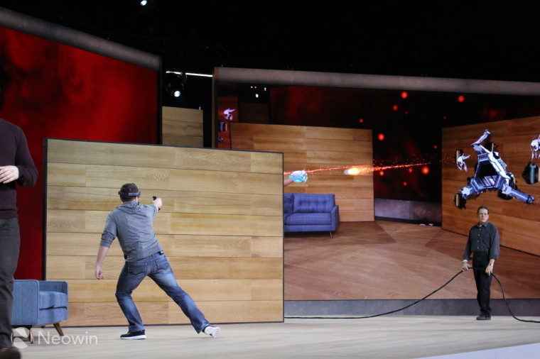 More details on Microsoft's HoloLens emerge, supports up to 5.5 hours of