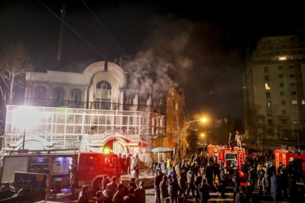 Protesters set fire to the Saudi embassy