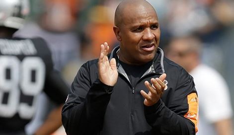 Reports Browns finalizing deal to hire Hue Jackson as new head coach