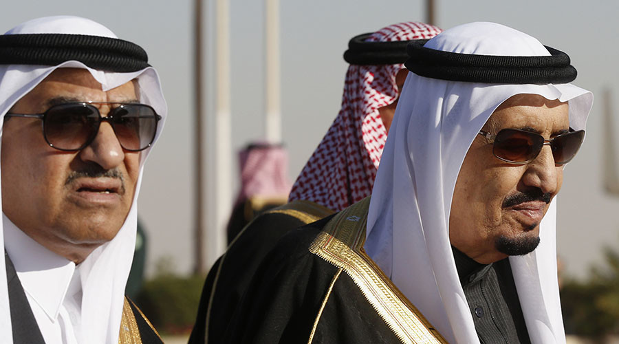 Saudi Arabia's Deputy Crown Prince Mohammed bin Nayef and his uncle King Salman