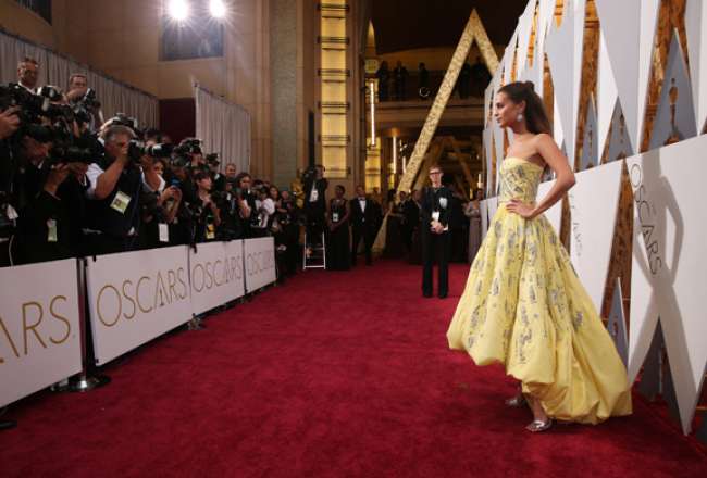 Alicia Vikander arrives at the Oscars on Sunday Feb. 28 2016 at the Dolby Theatre in Los Angeles. Slideshow More red carpet