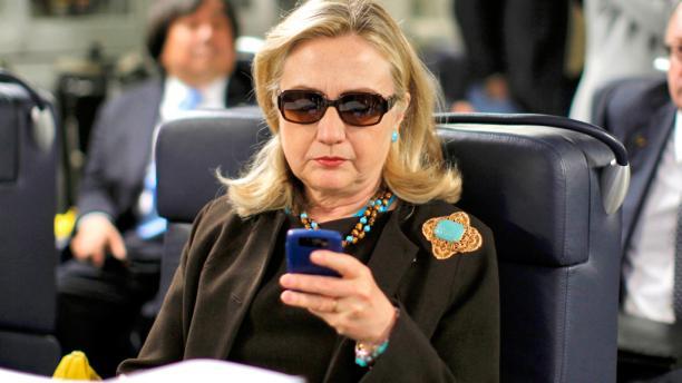 Gov't declares 22 Clinton emails 'top secret'