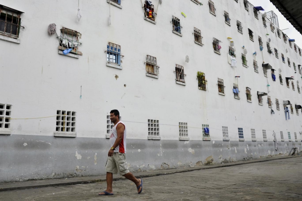 100 inmates were killed and thrown into the sewage system of this notorious South American prison