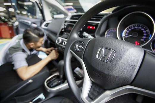 Airbag mishap kills Malaysian woman in Honda vehicle