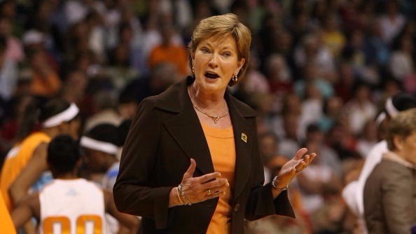 Pat Summitt reacts in the first half against LSU in the Final Four