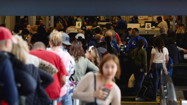 Man facing charges after caught with loaded gun at airport