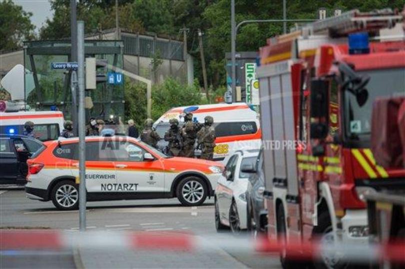 Multiple deaths reported at shooting in Munich shopping mall - newspaper