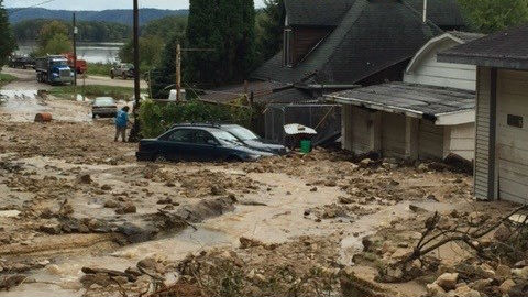 The Latest: 2nd death reported amid Wisconsin flooding