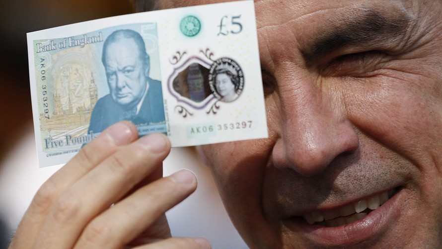 Reuters              Investors will hear the latest from the BOE and its chief Mark Carney seen here with the U.K.’s new polymer bank note