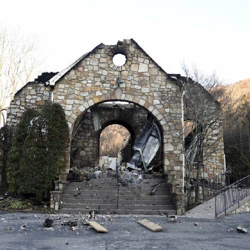 Search For Missing Continues In Gatlinburg; At Least 700 Buildings Destroyed by Fire