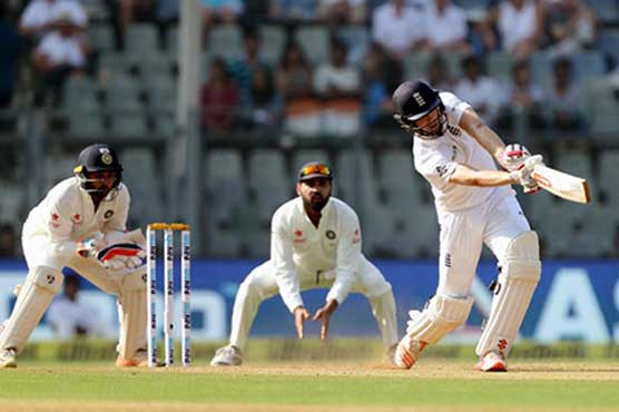 Jake Ball escaped a dropped catch by Kohli on zero runs before sitting on an unbeaten 29