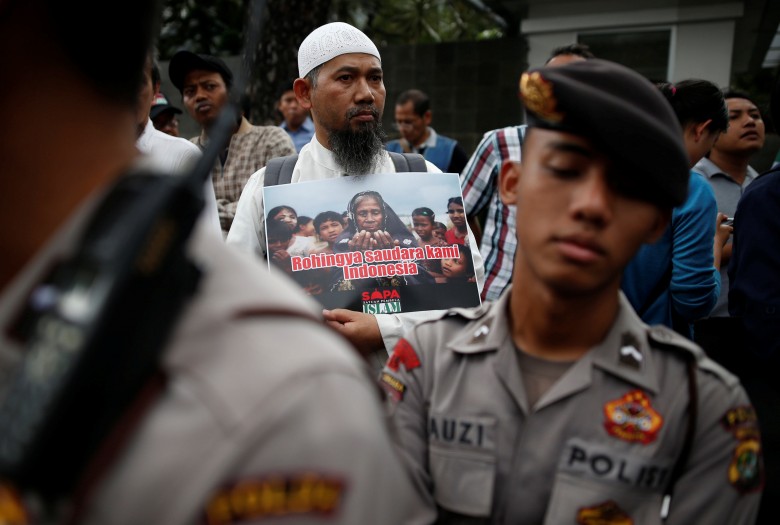 Thousands in Asia protest persecution of Myanmar's Rohingya