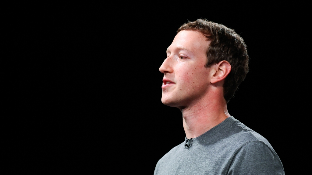 Facebook CEO denies Oculus technology theft