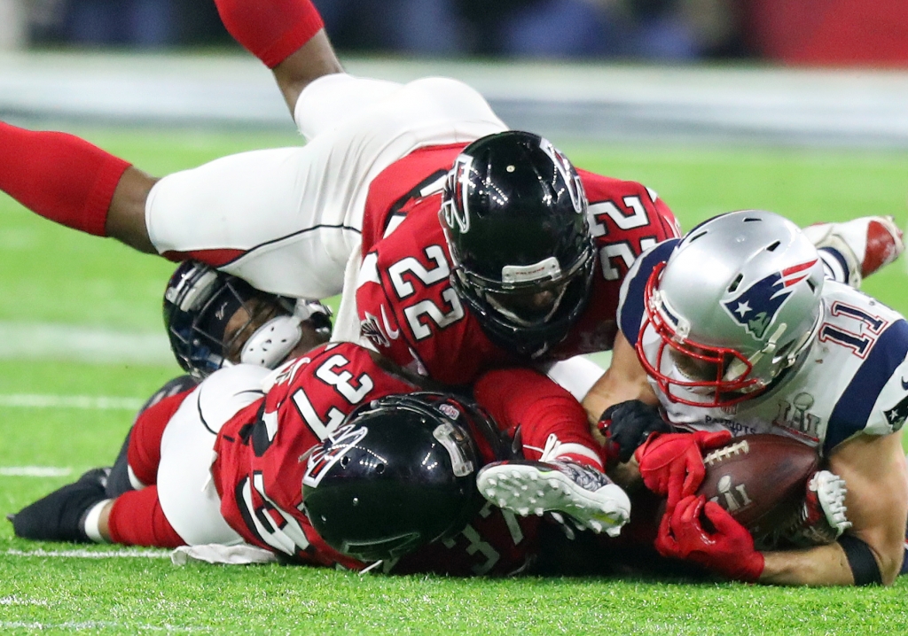 Feb 5 2017 Houston TX USA New England Patriots wide receiver Julian Edelman makes a catch against the Atlanta Falcons during the fourth quarter during Super Bowl LI at NRG Stadium. Mandatory Credit Kevin Jairaj-USA TODAY Sports ORG XMIT USATSI