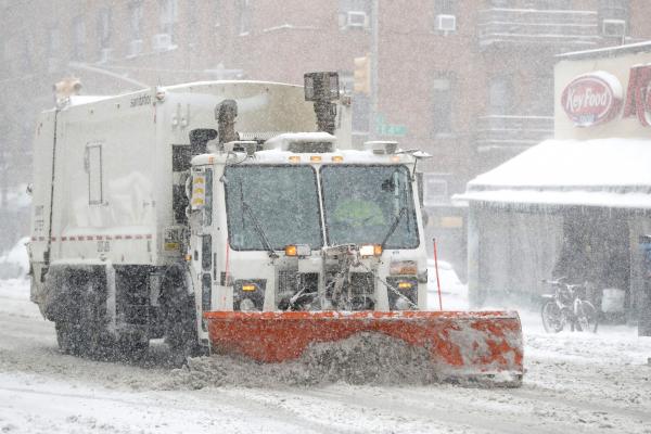 Winter is coming... back: New snow storm causes 1000 flight cancellations in the northeast