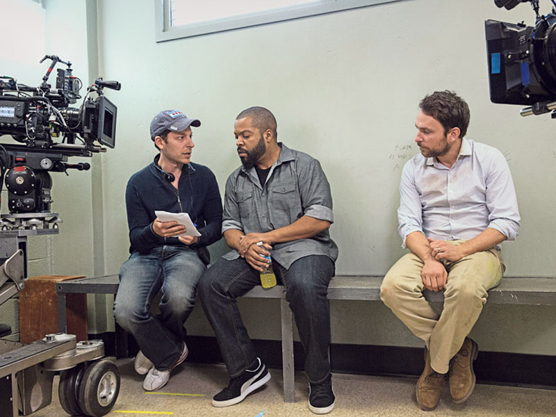 Richie Keen directs Ice Cube and Charlie Day in Fist Fight