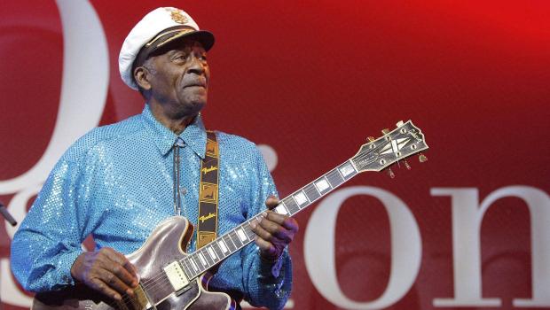 Chuck Berry, pioneer rock'n'roll guitarist, dies at age of 90