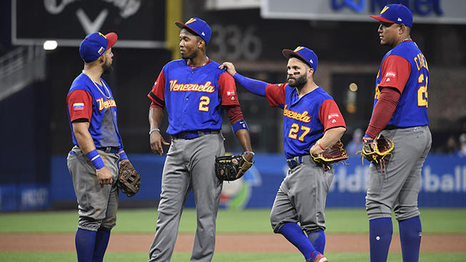 Getty Images Venezuela and the Dominican Republic are both 0-1