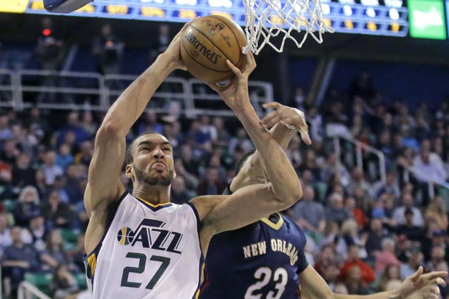 Jazz squander huge early lead but recover to beat Cousins-less Pelicans