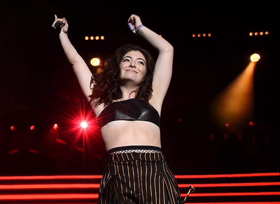 Lorde Previewed Her New Single For Fans In Auckland