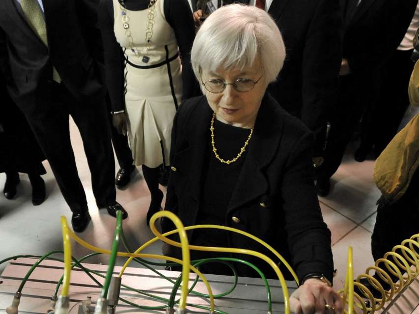 Federal Reserve Chair Janet Yellen tours Daley College in Chicago Monday March 31 2014