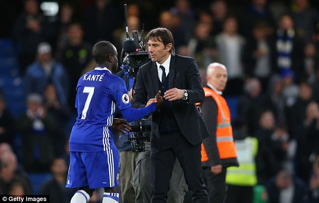 Antonio Conte saw his Chelsea side beat Southampton 4-2 at Stamford Bridge on Tuesday