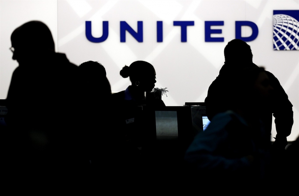 United passenger in video suffered concussion, broken nose, lost two teeth