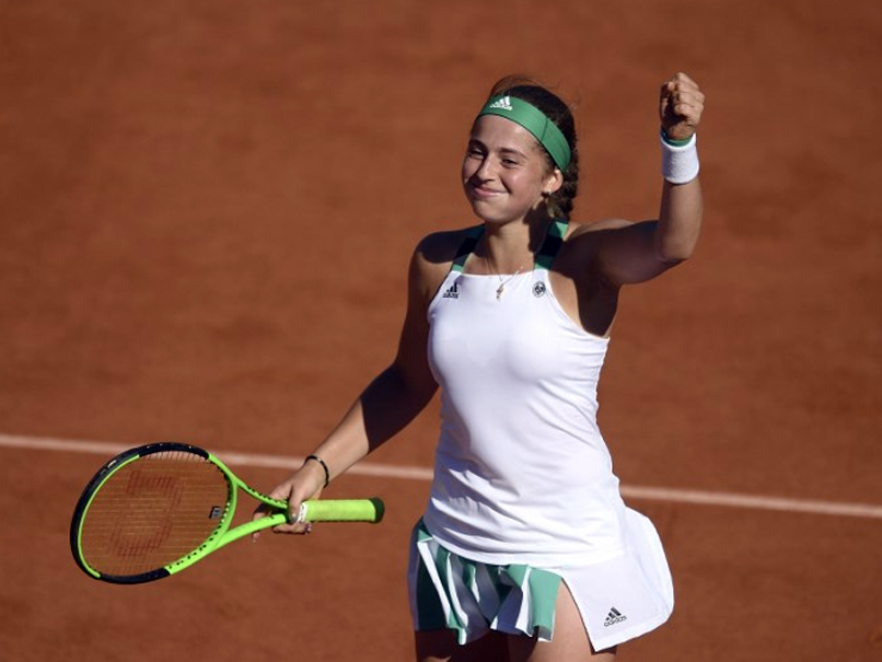 French Open Jelena Ostapenko Powers Into Final To Meet Simona Halep