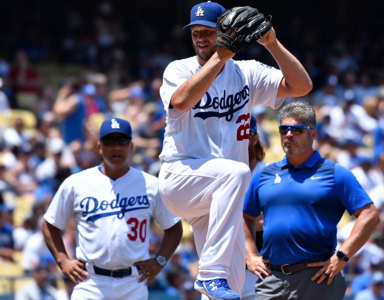 Forsythe's single leads Dodgers to 10-inning win