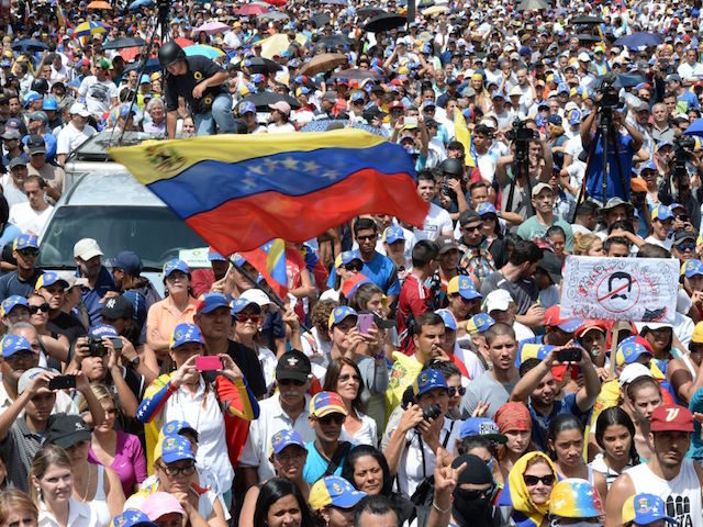 Venezuelans Overwhelmingly Rebuke Socialist Government in Referendum					by Ben Kew17 Jul 20170		17 Jul 2017		17 Jul 2017