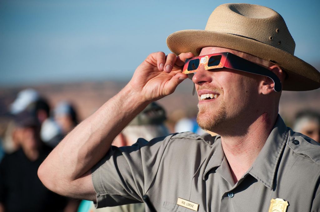 Solar eclipse: Wear proper glasses - or risk eye damage