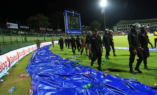 Play was stopped for 32 minuted in the third ODI because of unruly crowd