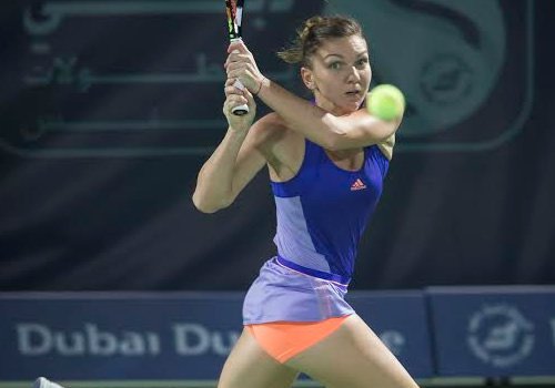 Simona Halep in action