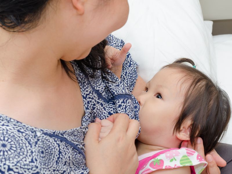 Breast-Feeding Lowers Mom's Breast Cancer Risk Study