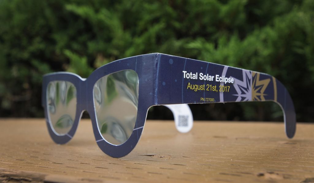 Viewing Eclipse Solar Glasses