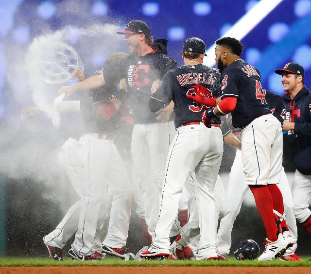 Cleveland win streak ends at 22 games with loss to Royals