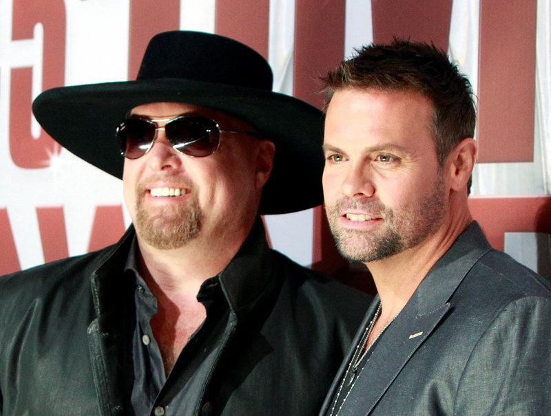 Montgomery Gentry Eddie Montgomery and Troy Gentry arrives at the 45th Country Music Association Awar