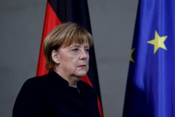 Merkel suggests Iran-style nuclear talks to end N Korea crisis