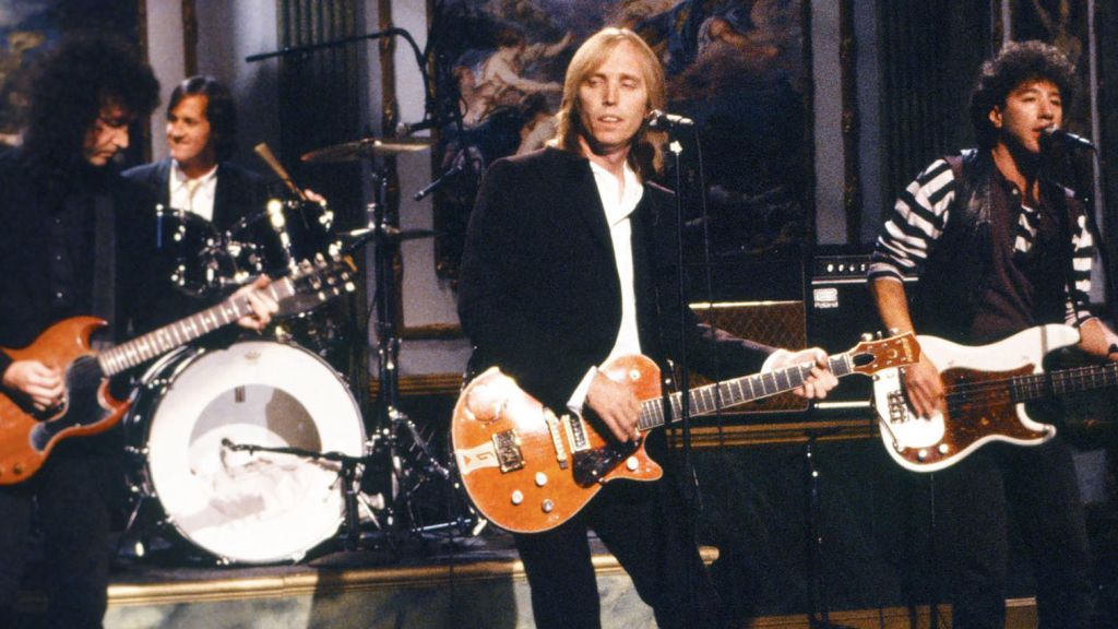 Tom Petty & The Heartbreakers perform on Saturday Night Live after the release of Full Moon Fever in 1989