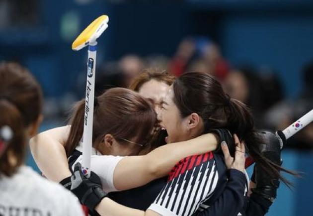 Curling South Korea edge out Japan to reach final