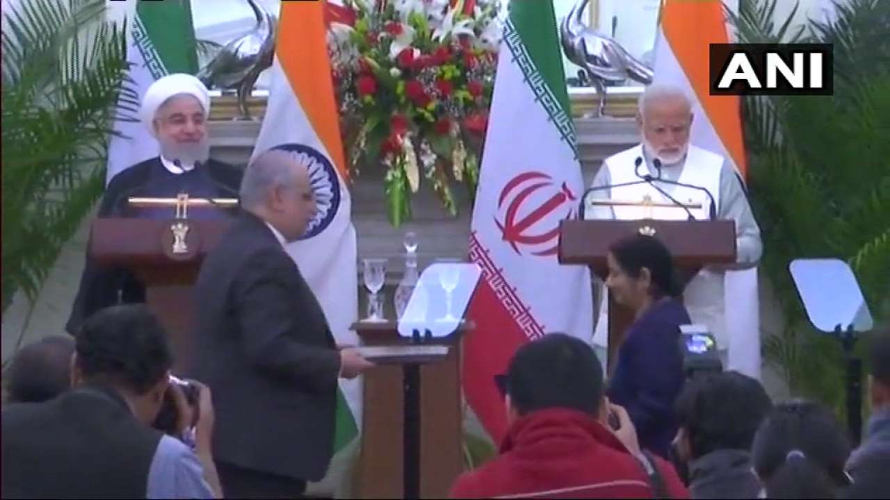 PM Modi Hassan Rouhani at signing of agreements